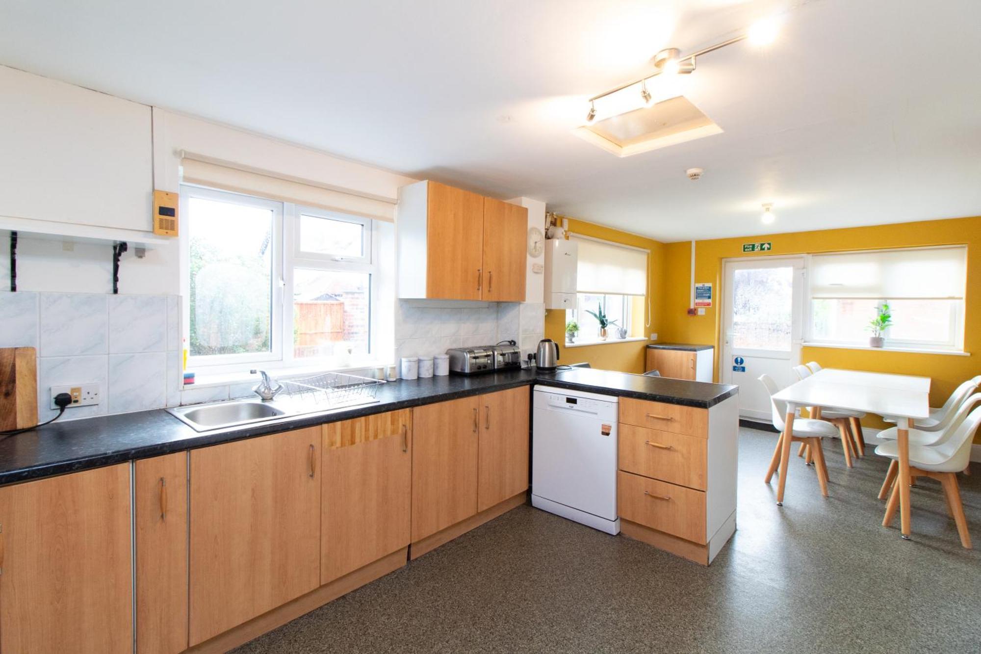 Thornbury 5 Southampton